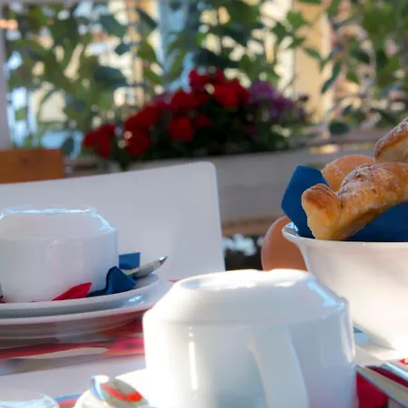 فندق مبيت وإفطار Casa Martini 4*