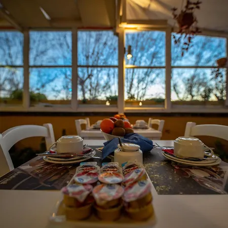 Oda ve Kahvaltı Casa Martini 4*