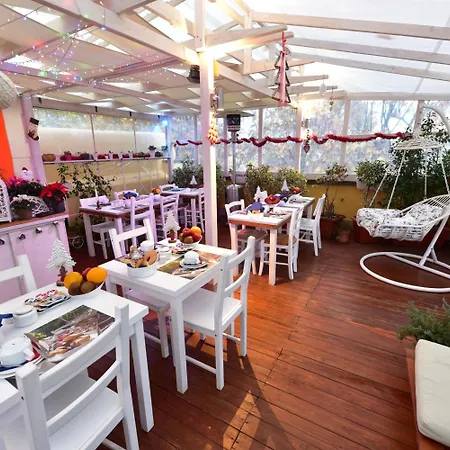 Oda ve Kahvaltı Casa Martini